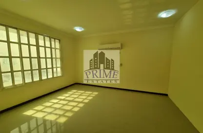 Villa - 6 Bedrooms - 5 Bathrooms for rent in Abu Hamour - Doha