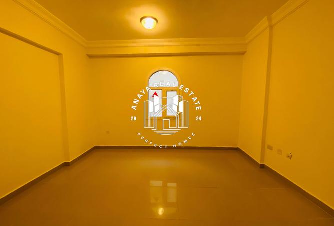 903320 - Property Image 3