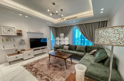 Living Room image for: Apartment - 2 Bedrooms - 2 Bathrooms for rent in Giardino Apartments - The Pearl Island - Doha, Image 1