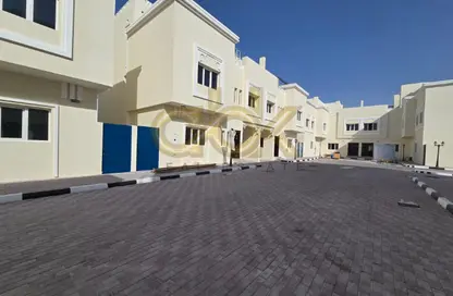 Villa - 5 Bedrooms - 4 Bathrooms for rent in Muaither South - Muaither Area - Doha