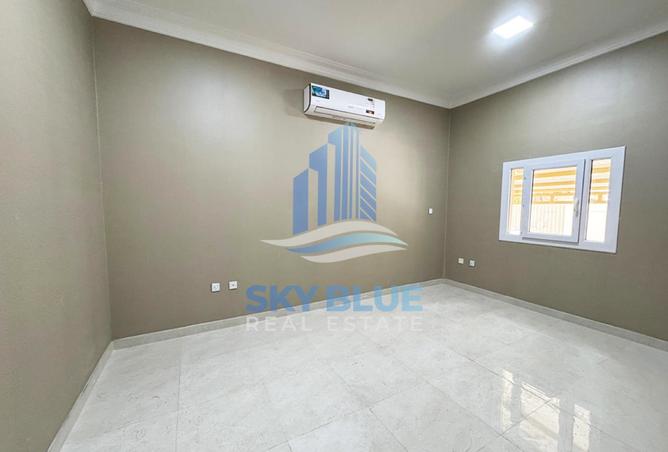 951983 - Property Image 3