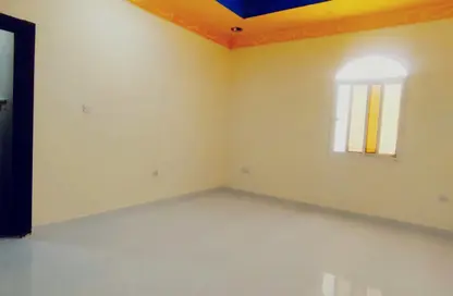 مجمع سكني - 1 حمام للايجار في الريان - الدوحة