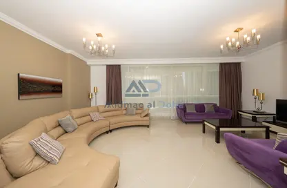 Apartment - 2 Bedrooms - 2 Bathrooms for rent in West Bay Tower - West Bay - West Bay - Doha