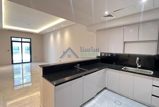 955430 - Property Image 3