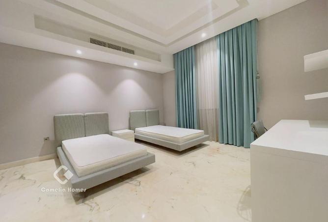 956603 - Property Image 3