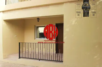 Compound - 3 Bedrooms - 4 Bathrooms for rent in Urwa Bin Masoud Street - Al Messila - Doha