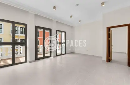 Apartment - 1 Bedroom - 2 Bathrooms for rent in Carnaval - Qanat Quartier - The Pearl Island - Doha