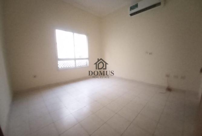 931749 - Property Image 3