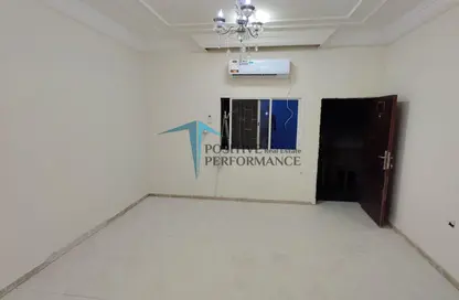 شقة - غرفة نوم - 1 حمام للايجار في سلاطة الجديدة - سلاطة - الدوحة