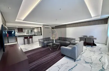 Apartment - 2 Bedrooms - 2 Bathrooms for rent in Al Mansoura - Al Mansoura - Doha