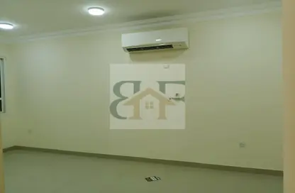 Apartment - 2 Bedrooms - 2 Bathrooms for rent in Kulaib Street - Kulaib Street - Doha