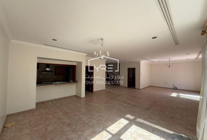 945693 - Property Image 3