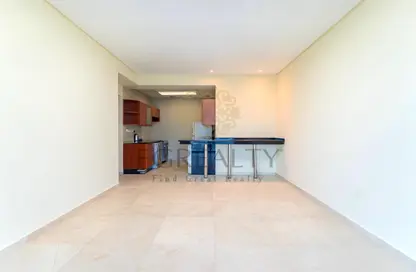 Apartment - 2 Bedrooms - 2 Bathrooms for rent in Zig Zag Tower A - Zig Zag Towers - West Bay - Doha