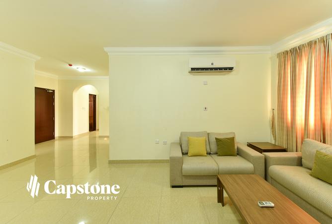 962733 - Property Image 2