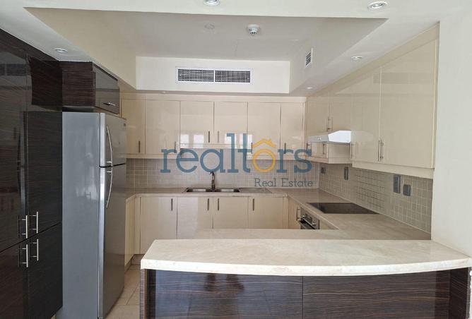949202 - Property Image 3