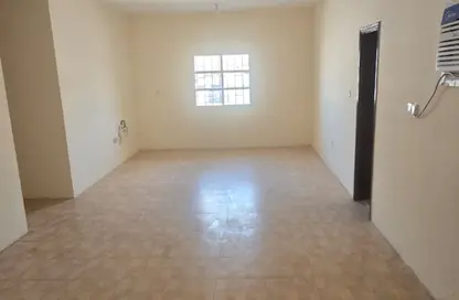 Apartment - 2 Bedrooms - 2 Bathrooms for rent in Fereej Kulaib - Doha
