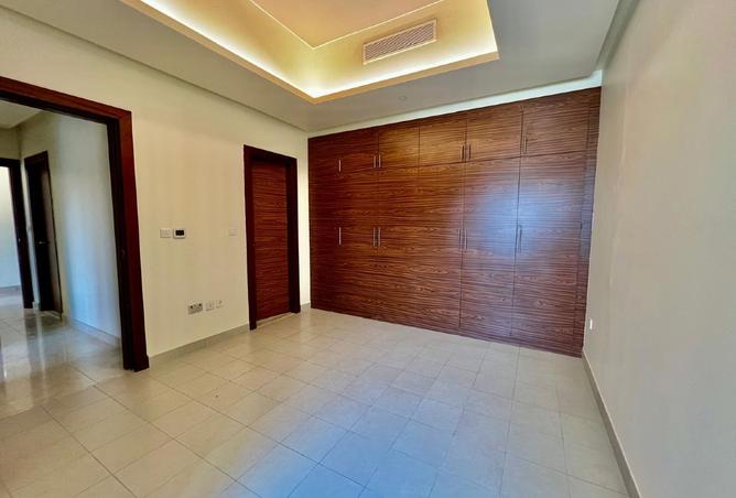 934085 - Property Image 3