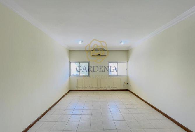 945680 - Property Image 2