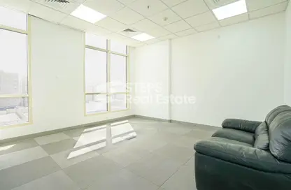مساحات مكتبية - استوديو للايجار في شارع سالاجا - دوحة الجديد - الدوحة