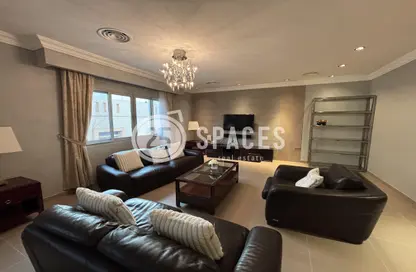 Apartment - 2 Bedrooms - 3 Bathrooms for rent in Al Sadd Road - Al Sadd - Doha