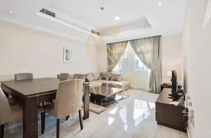 شقة - 2 غرف نوم - 2 حمامات للايجار في شارع نجمه - نجمة - الدوحة