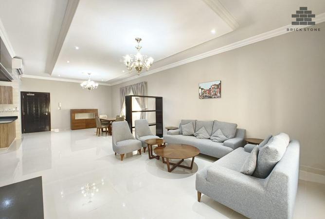 957664 - Property Image 2