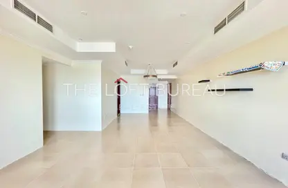 Apartment - 2 Bedrooms - 2 Bathrooms for rent in West Porto Drive - Porto Arabia - The Pearl Island - Doha