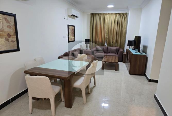 997523 - Property Image 2