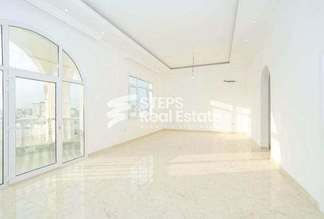 968020 - Property Image 2