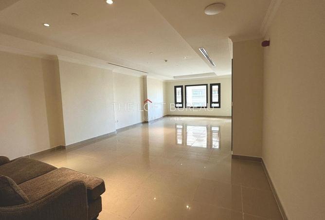 933389 - Property Main Image