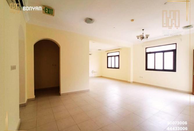 990634 - Property Image 2