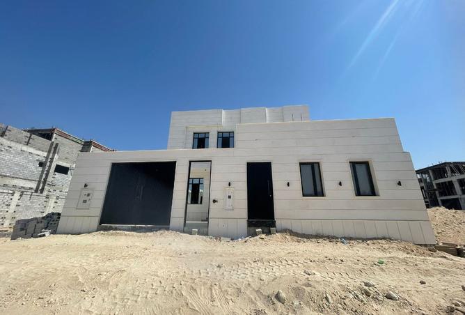 974533 - Property Image 2