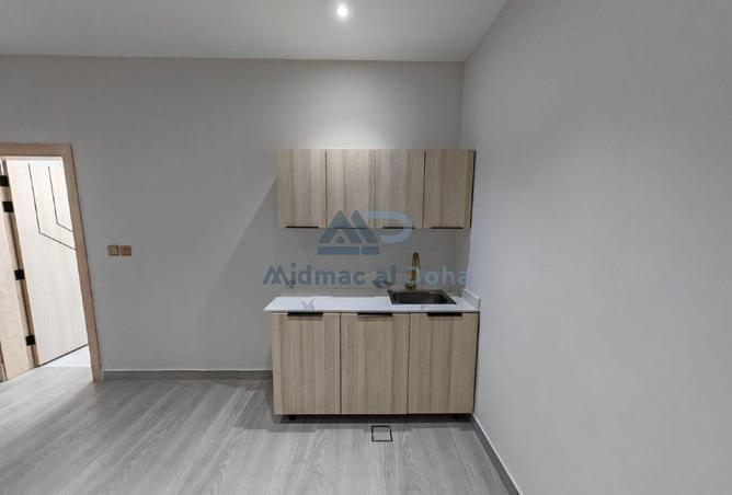 987075 - Property Image 2