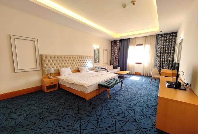 938180 - Property Image 2