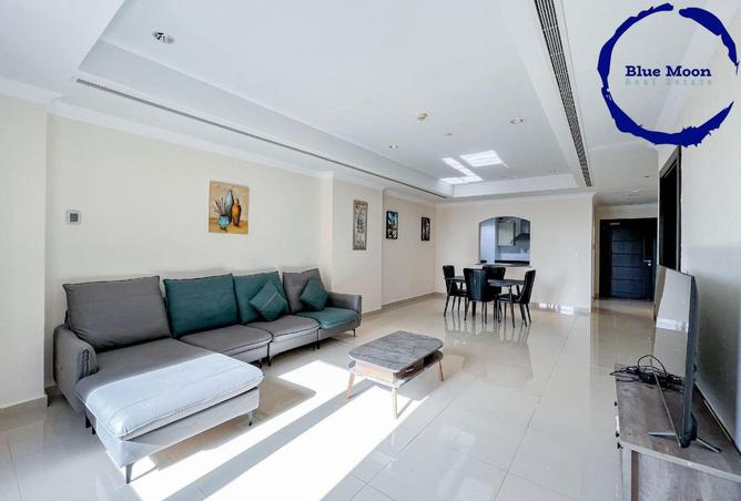 989884 - Property Image 2