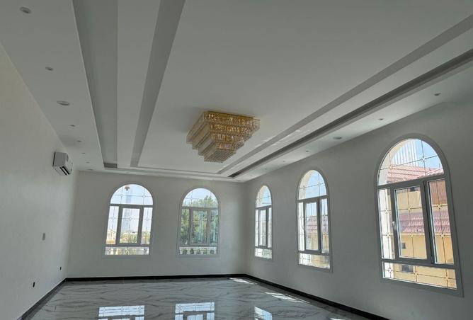 968536 - Property Image 3