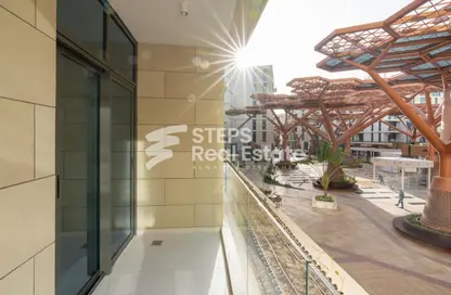 Apartment - 1 Bedroom - 2 Bathrooms for rent in Crystal Residence - The Pearl Island - Doha