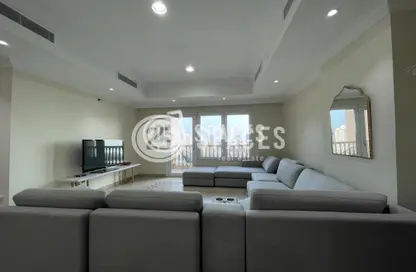 Apartment - 2 Bedrooms - 3 Bathrooms for sale in West Porto Drive - Porto Arabia - The Pearl Island - Doha
