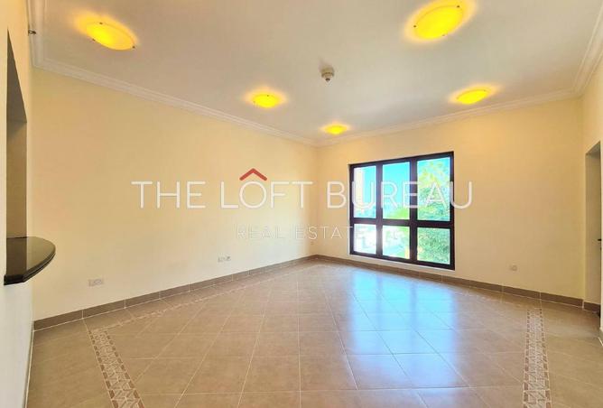 966100 - Property Image 2