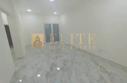 Apartment - 3 Bedrooms - 3 Bathrooms for rent in MEBS Business Center - Al Azizia Street - Al Aziziyah - Doha