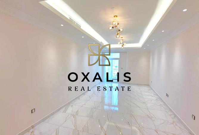 999256 - Property Image 2