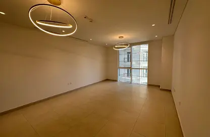 شقة - 2 غرف نوم - 2 حمامات للايجار في مارينا 44 باي ذا بيرل غيتس - مدينة اللسيل - الوسيل