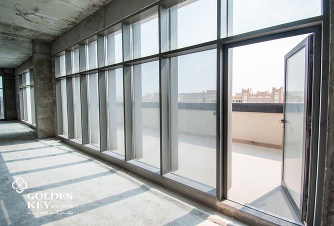 988423 - Property Image 3