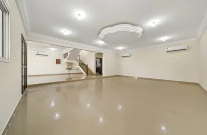 Villa - 4 Bedrooms - 4 Bathrooms for rent in Bu Hamour Street - Abu Hamour - Doha
