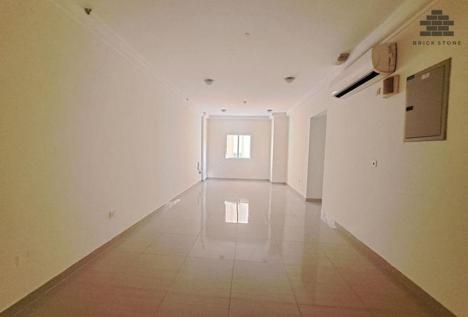 977223 - Property Image 2