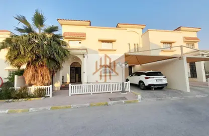 Villa - 3 Bedrooms - 3 Bathrooms for rent in Umm Al Seneem Street - Ain Khaled - Doha