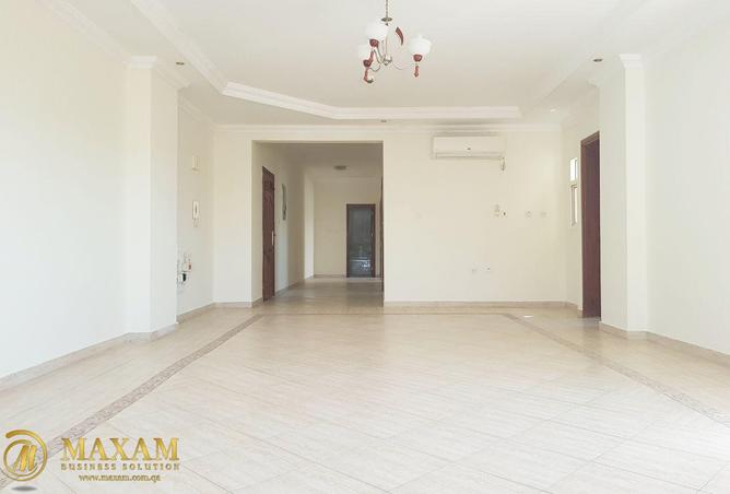 942527 - Property Image 3