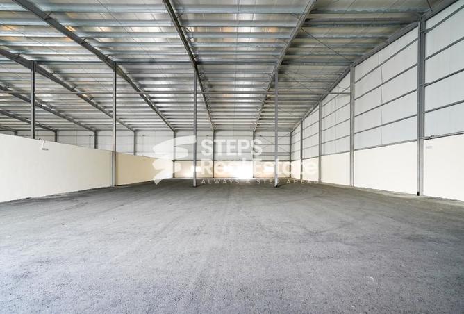 951098 - Property Image 2