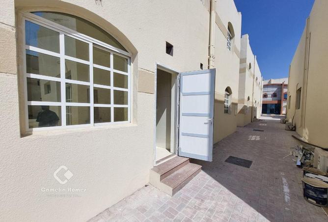 956682 - Property Image 2