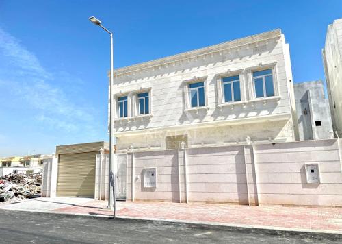 Villa - 7 bedrooms - 8 bathrooms for sale in Umm Salal Mahammad - Umm Salal Mohammad - Doha